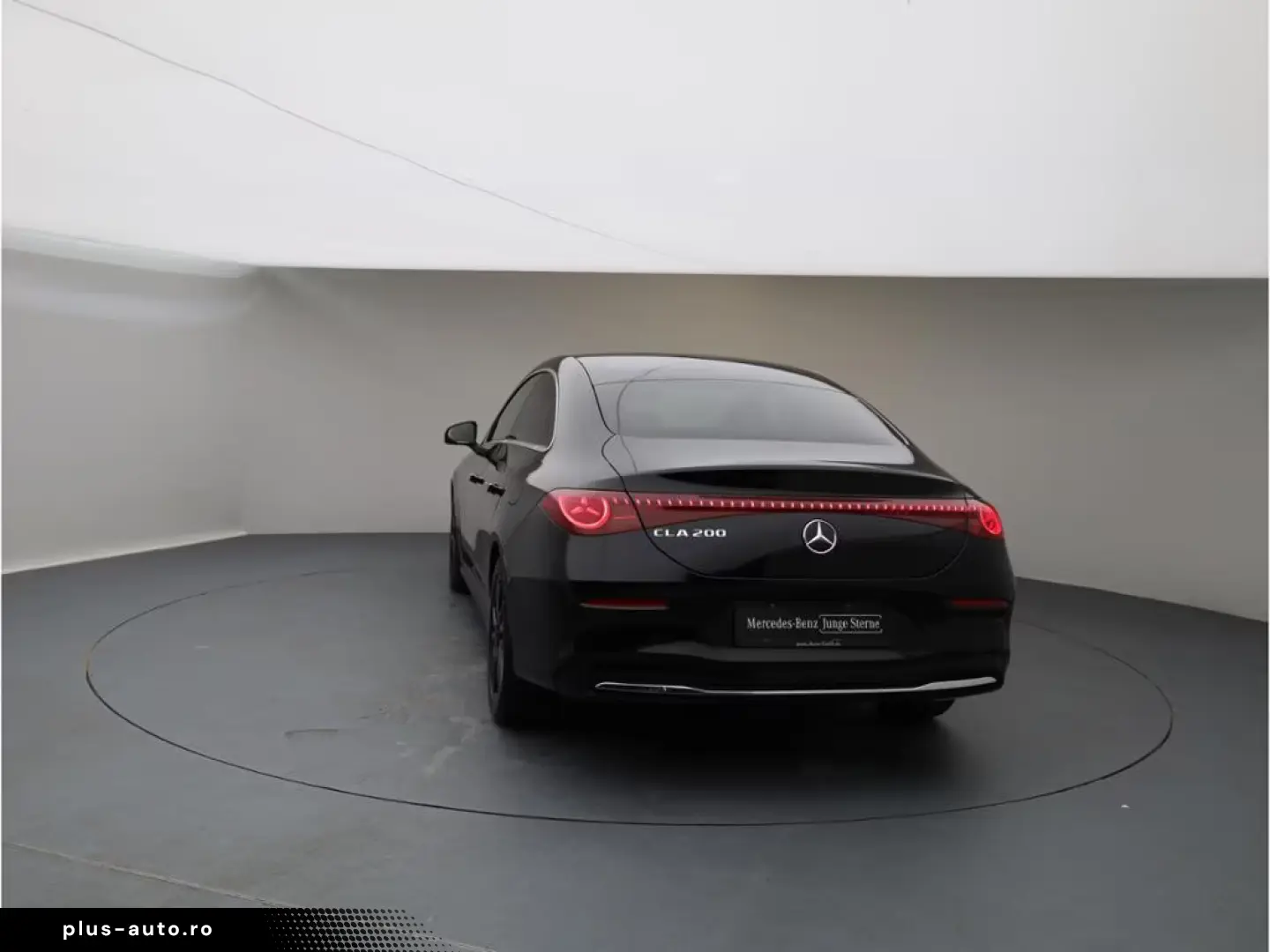 Mercedes-Benz CLA 200 Progressive Multibeam