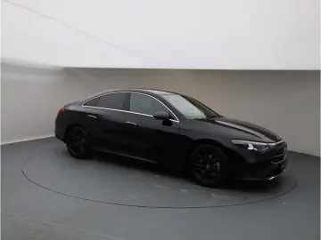Mercedes-Benz CLA 200 Progressive Multibeam