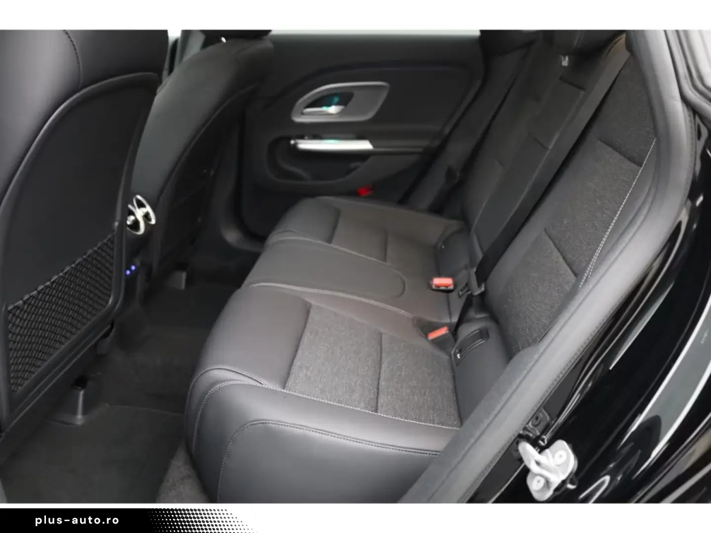 Mercedes-Benz CLA 200 Progressive Multibeam