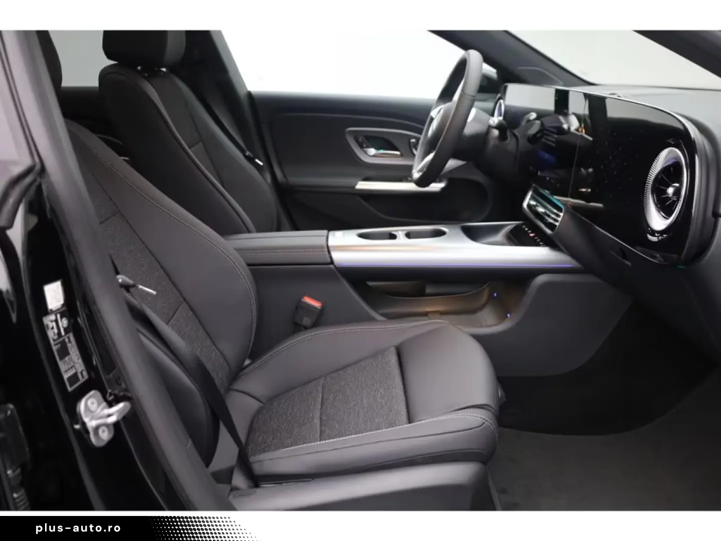 Mercedes-Benz CLA 200 Progressive Multibeam