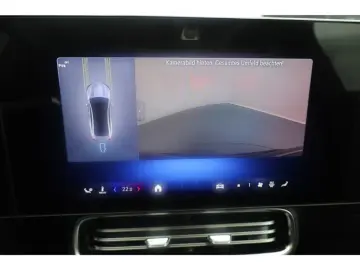 Mercedes-Benz CLA 200 Progressive Multibeam