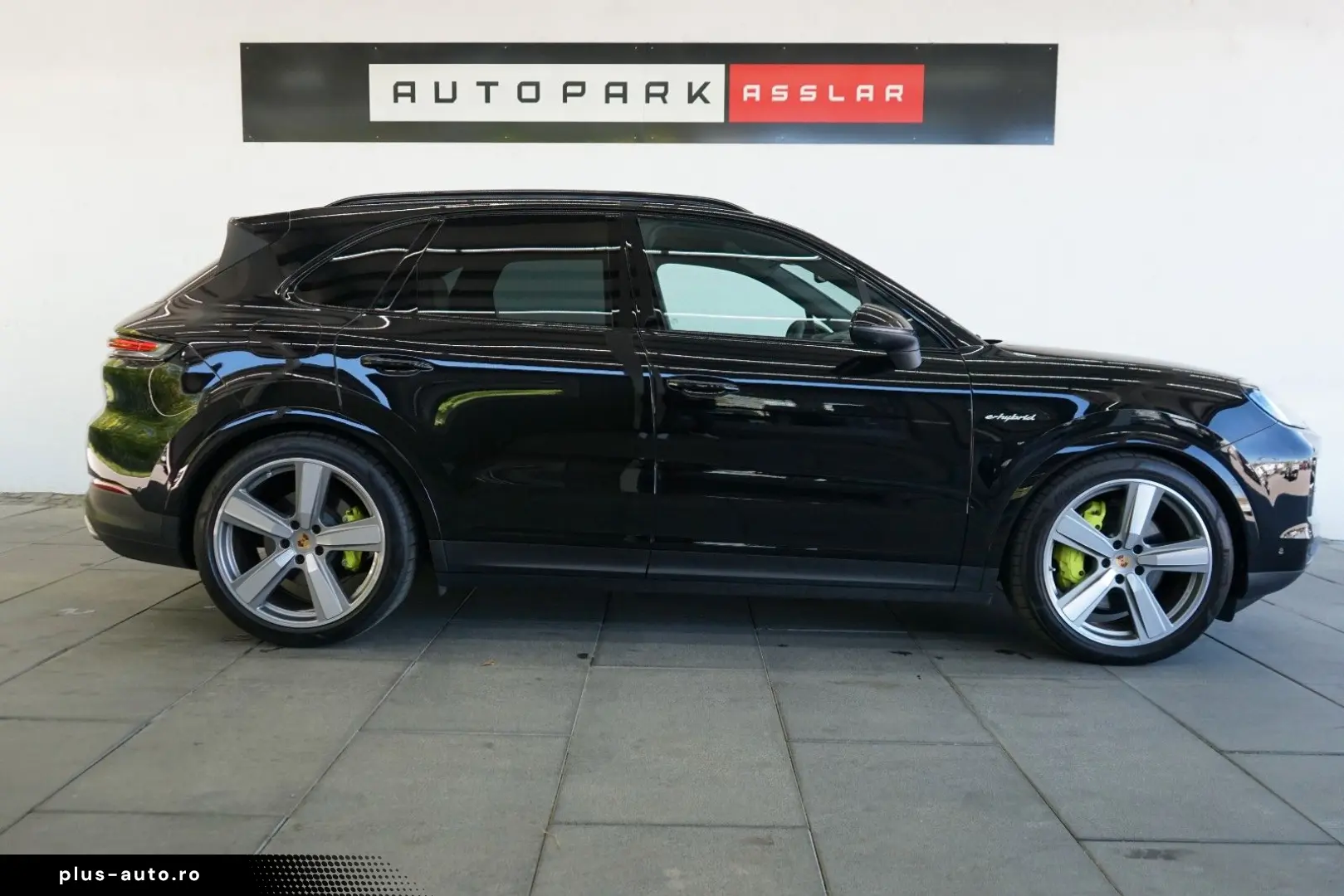 PORSCHE Cayenne E-Hybrid MY24 P-Display Mega-Spec 22z