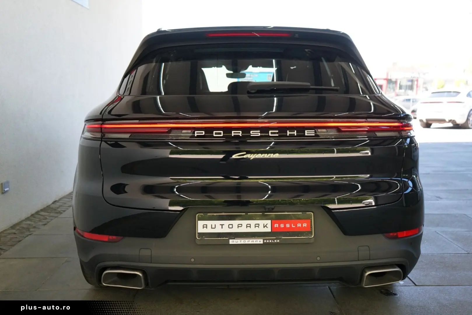 PORSCHE Cayenne E-Hybrid MY24 P-Display Mega-Spec 22z
