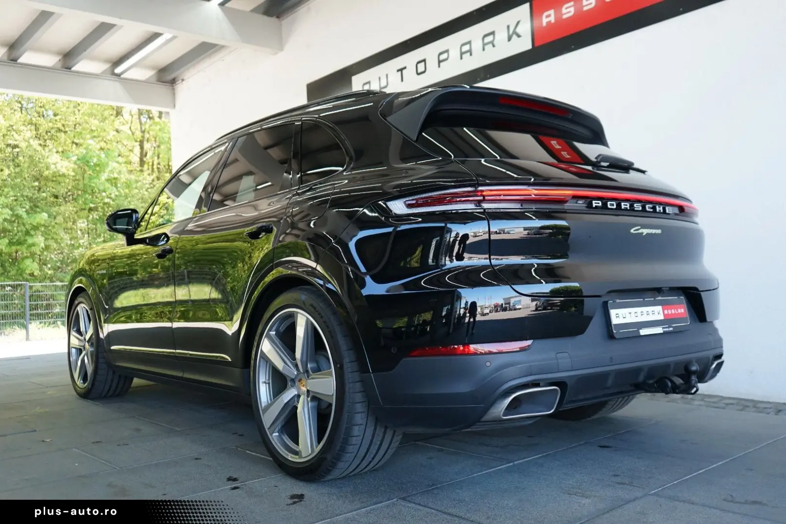 PORSCHE Cayenne E-Hybrid MY24 P-Display Mega-Spec 22z