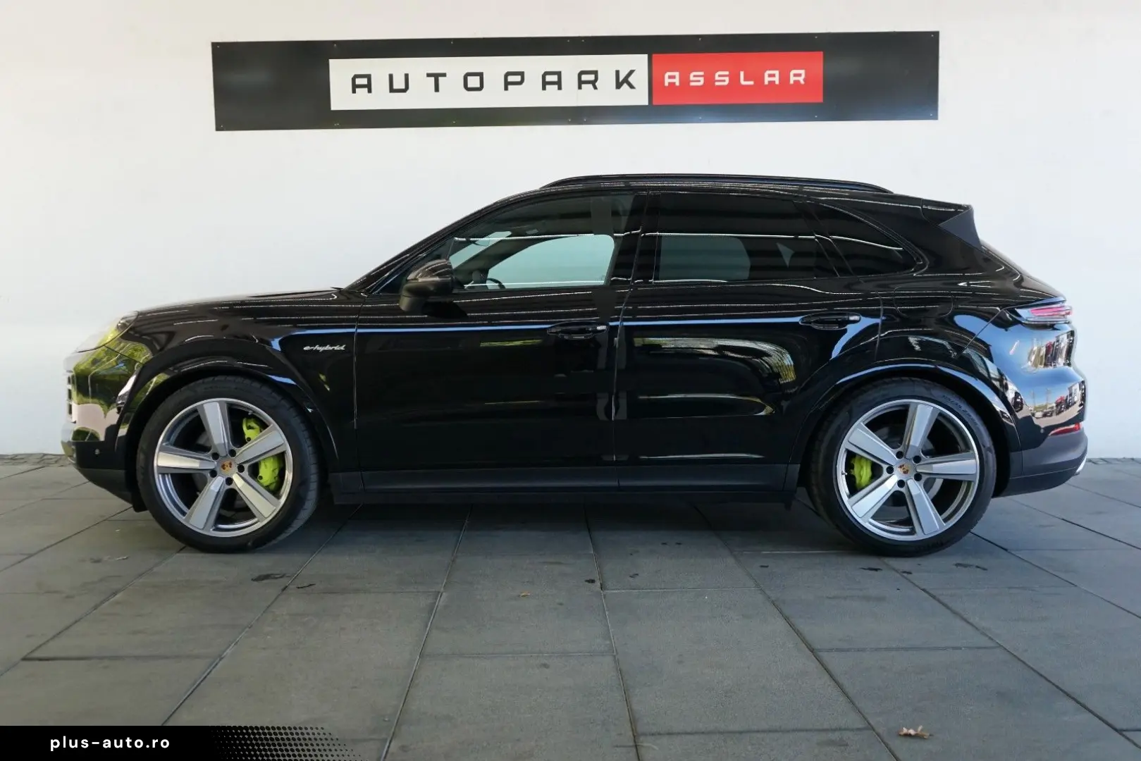 PORSCHE Cayenne E-Hybrid MY24 P-Display Mega-Spec 22z