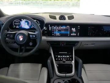 PORSCHE Cayenne E-Hybrid MY24 P-Display Mega-Spec 22z
