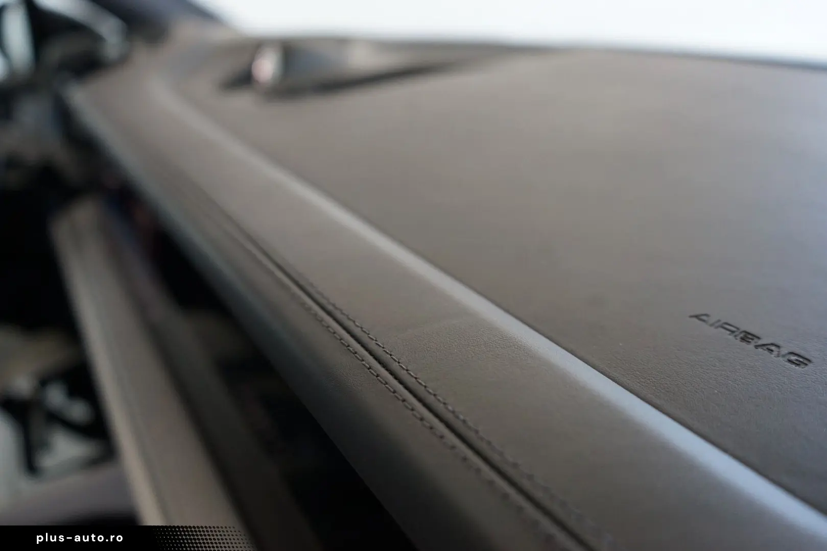 PORSCHE Cayenne E-Hybrid MY24 P-Display Mega-Spec 22z