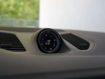 PORSCHE Cayenne E-Hybrid MY24 P-Display Mega-Spec 22z