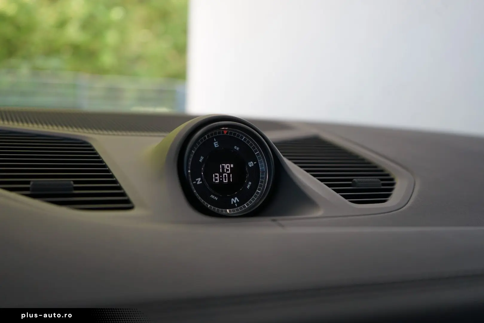 PORSCHE Cayenne E-Hybrid MY24 P-Display Mega-Spec 22z