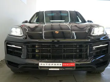 PORSCHE Cayenne E-Hybrid MY24 P-Display Mega-Spec 22z