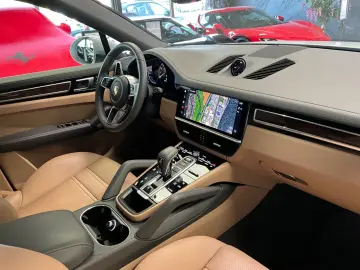 PORSCHE Cayenne Coupe E-Hybrid Platinum Edition BOSE