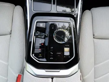 BMW 740d M SPORT