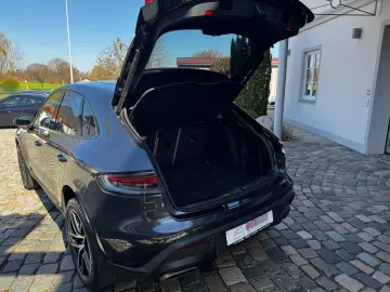 PORSCHE Macan Approved08 27 Bose Pano StzHzg RFK PDLS