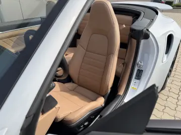 PORSCHE 911 Turbo Cabrio !Lift  InnoDrive  Sportabgas.!