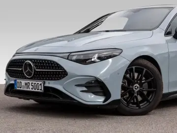 Mercedes-Benz CLA 200 AMG NIGHT PREMIUM SUPERSCREEN