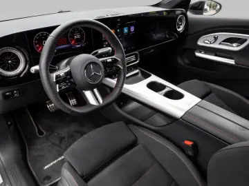 Mercedes-Benz CLA 200 AMG NIGHT PREMIUM SUPERSCREEN