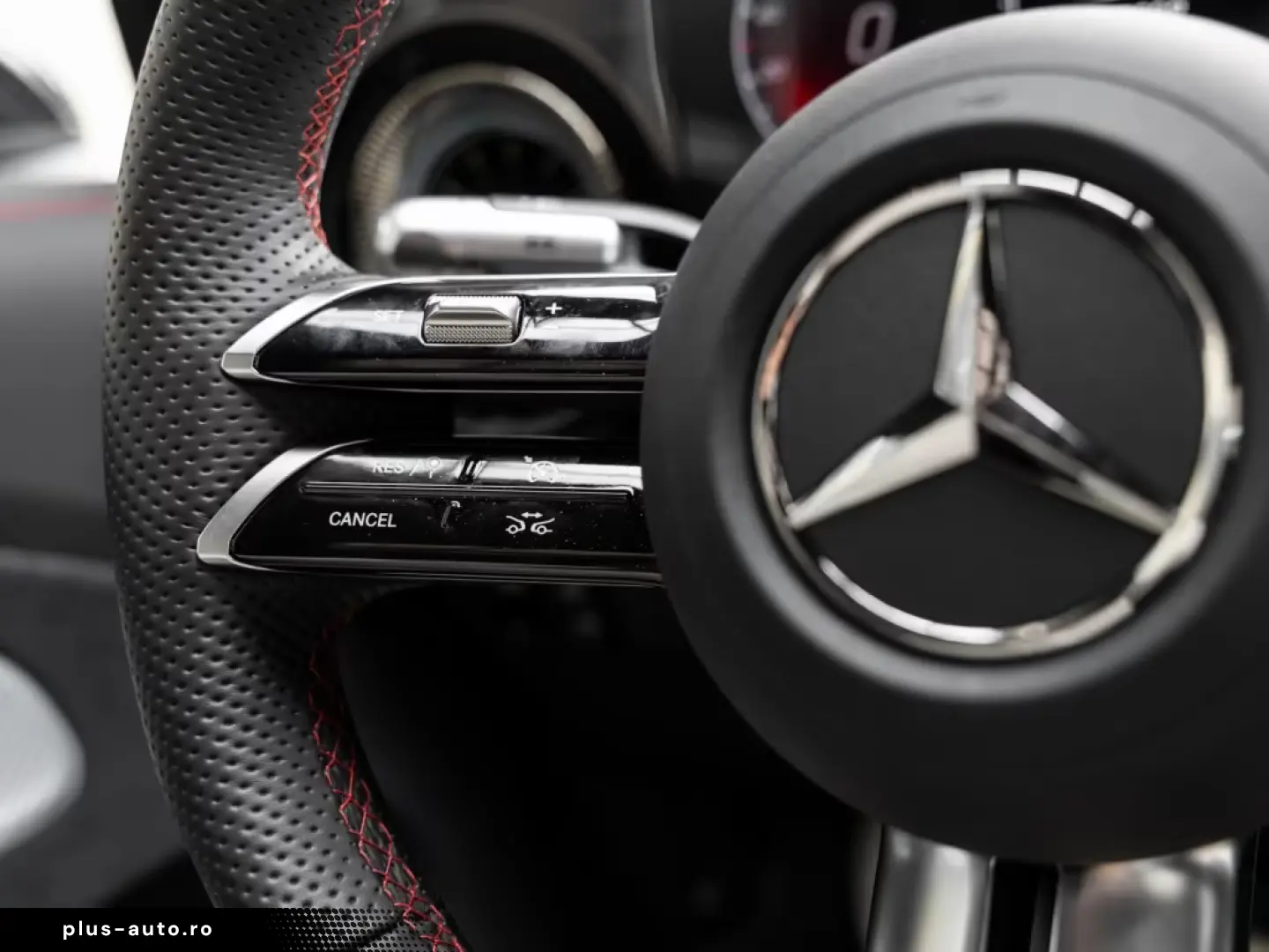 Mercedes-Benz CLA 200 AMG NIGHT PREMIUM SUPERSCREEN