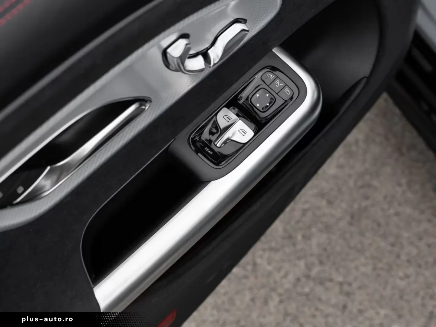 Mercedes-Benz CLA 200 AMG NIGHT PREMIUM SUPERSCREEN