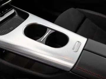 Mercedes-Benz CLA 200 AMG NIGHT PREMIUM SUPERSCREEN