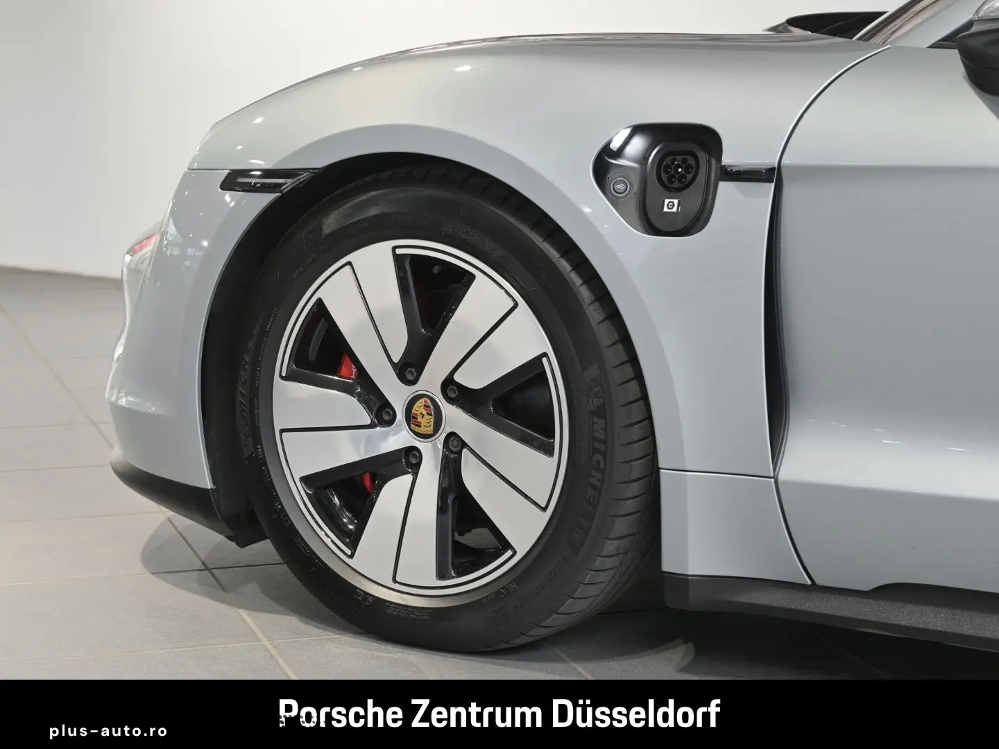 PORSCHE Taycan 4S Head-Up LED-Matrix Surround-View