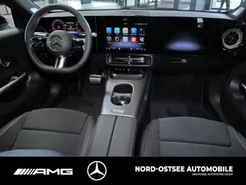 Mercedes-Benz CLA 200 AMG NIGHT SUPERSCREEN BURMESTER