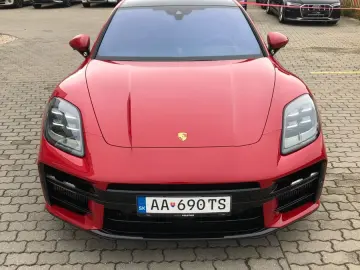 PORSCHE Panamera GTS