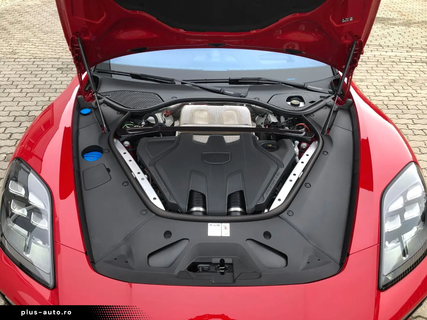 PORSCHE Panamera GTS