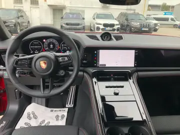 PORSCHE Panamera GTS