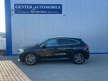 MERCEDES-BENZ GLA 250 4MATIC 8G AMG PANORAMA LED KAMERA