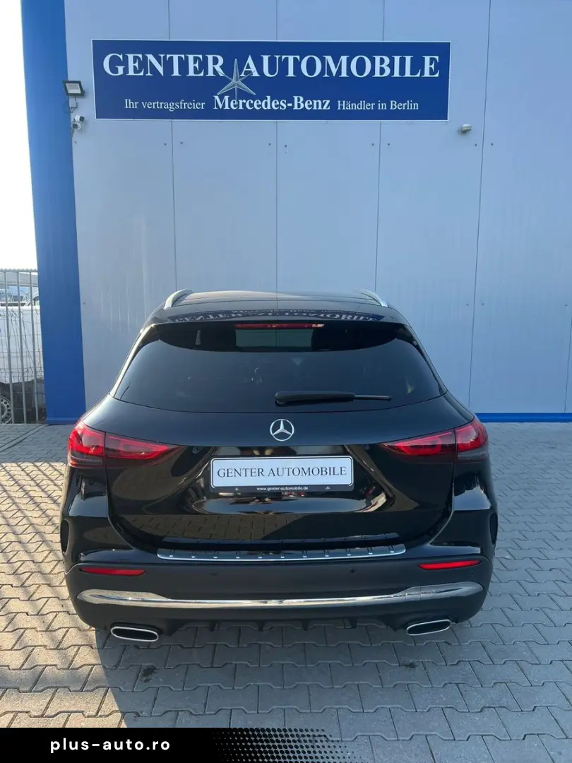 MERCEDES-BENZ GLA 250 4MATIC 8G AMG PANORAMA LED KAMERA