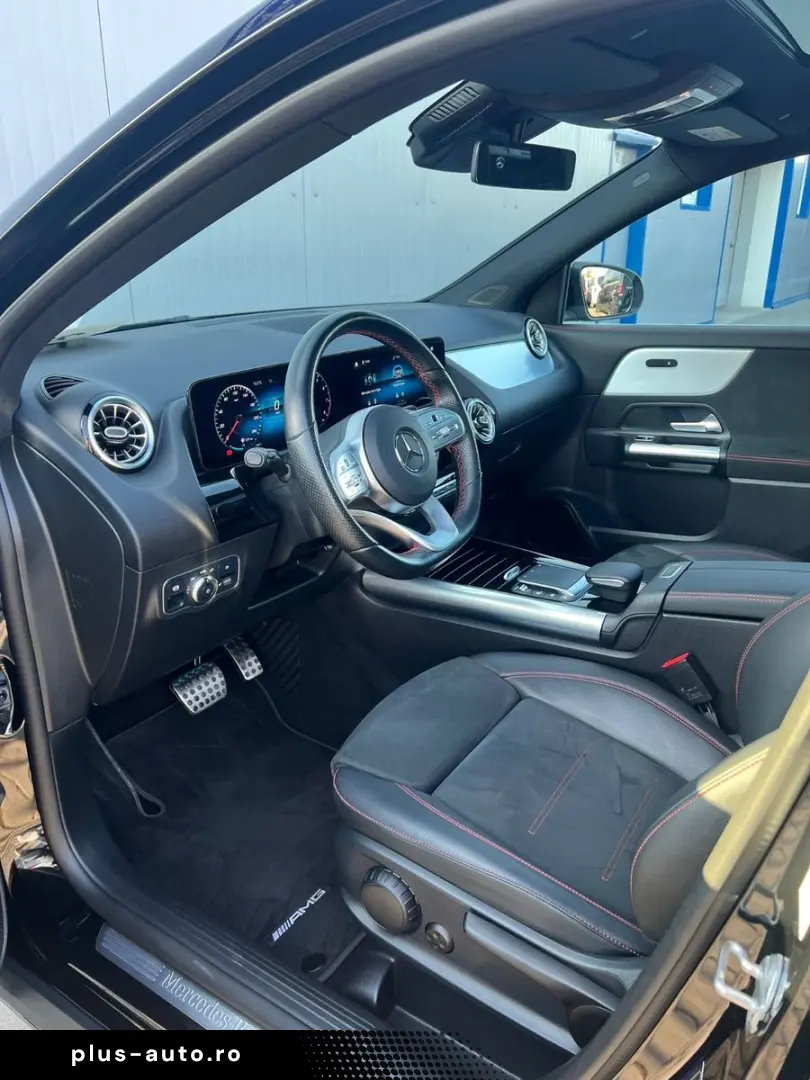 MERCEDES-BENZ GLA 250 4MATIC 8G AMG PANORAMA LED KAMERA