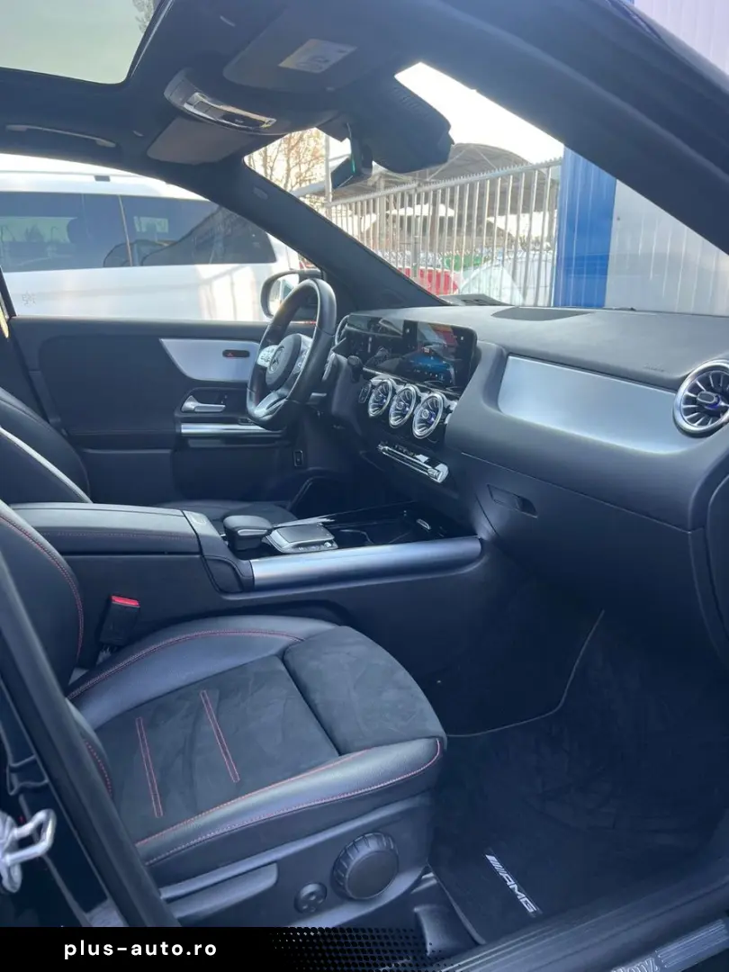 MERCEDES-BENZ GLA 250 4MATIC 8G AMG PANORAMA LED KAMERA