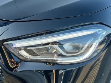 MERCEDES-BENZ GLA 250 4MATIC 8G AMG PANORAMA LED KAMERA