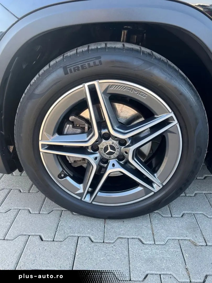 MERCEDES-BENZ GLA 250 4MATIC 8G AMG PANORAMA LED KAMERA