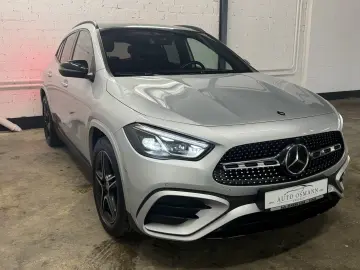 MERCEDES-BENZ GLA 220 d 4M 8G-DCT AMG Plus Pano