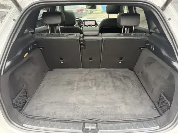 MERCEDES-BENZ GLA 220 d 4M 8G-DCT AMG Plus Pano