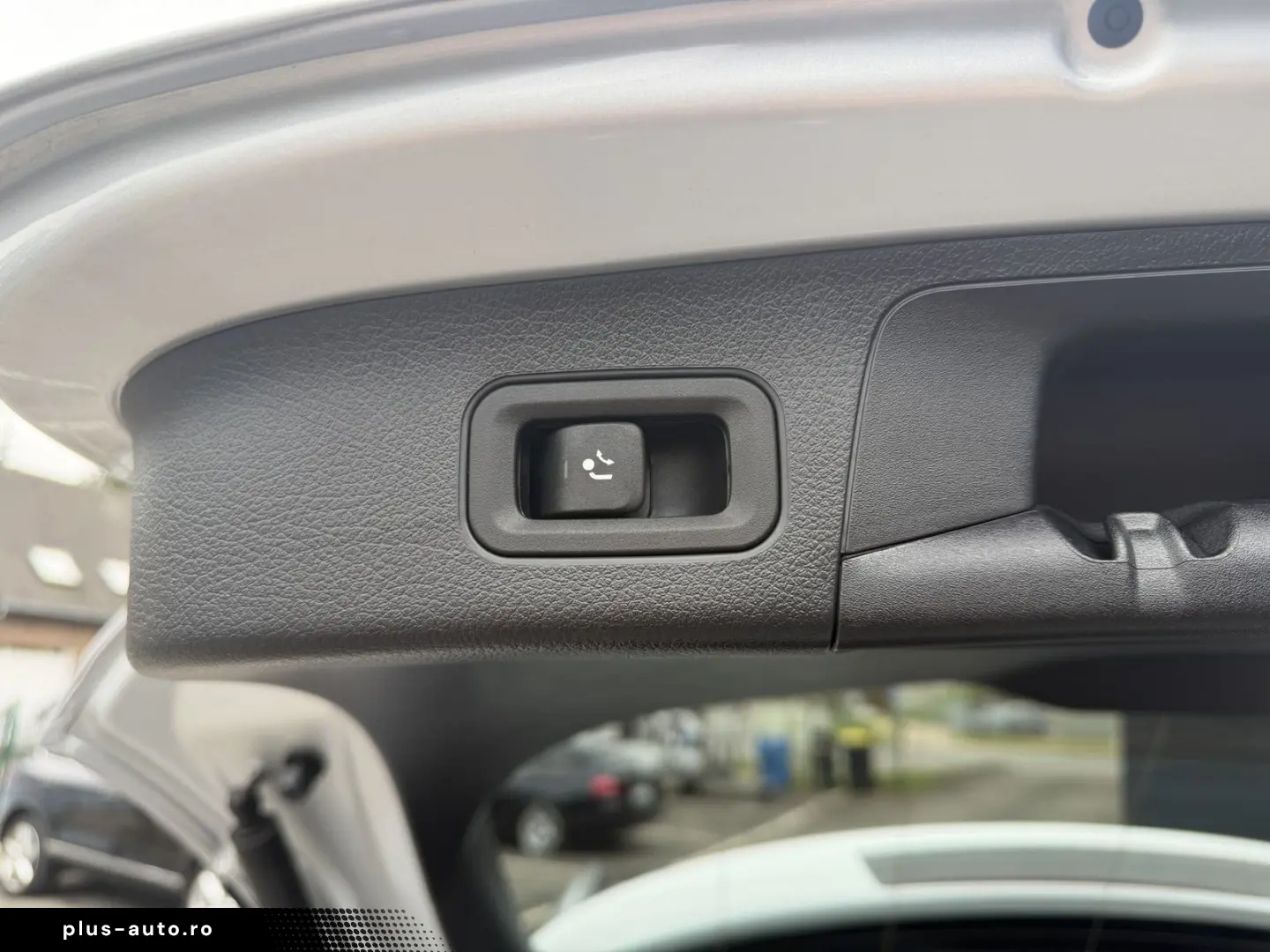 MERCEDES-BENZ GLA 220 d 4M 8G-DCT AMG Plus Pano