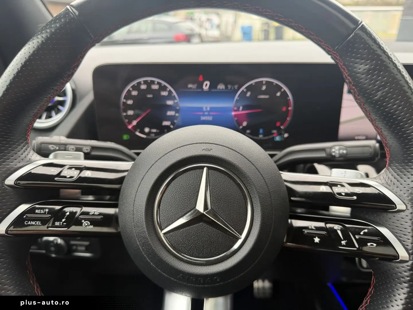 MERCEDES-BENZ GLA 220 d 4M 8G-DCT AMG Plus Pano