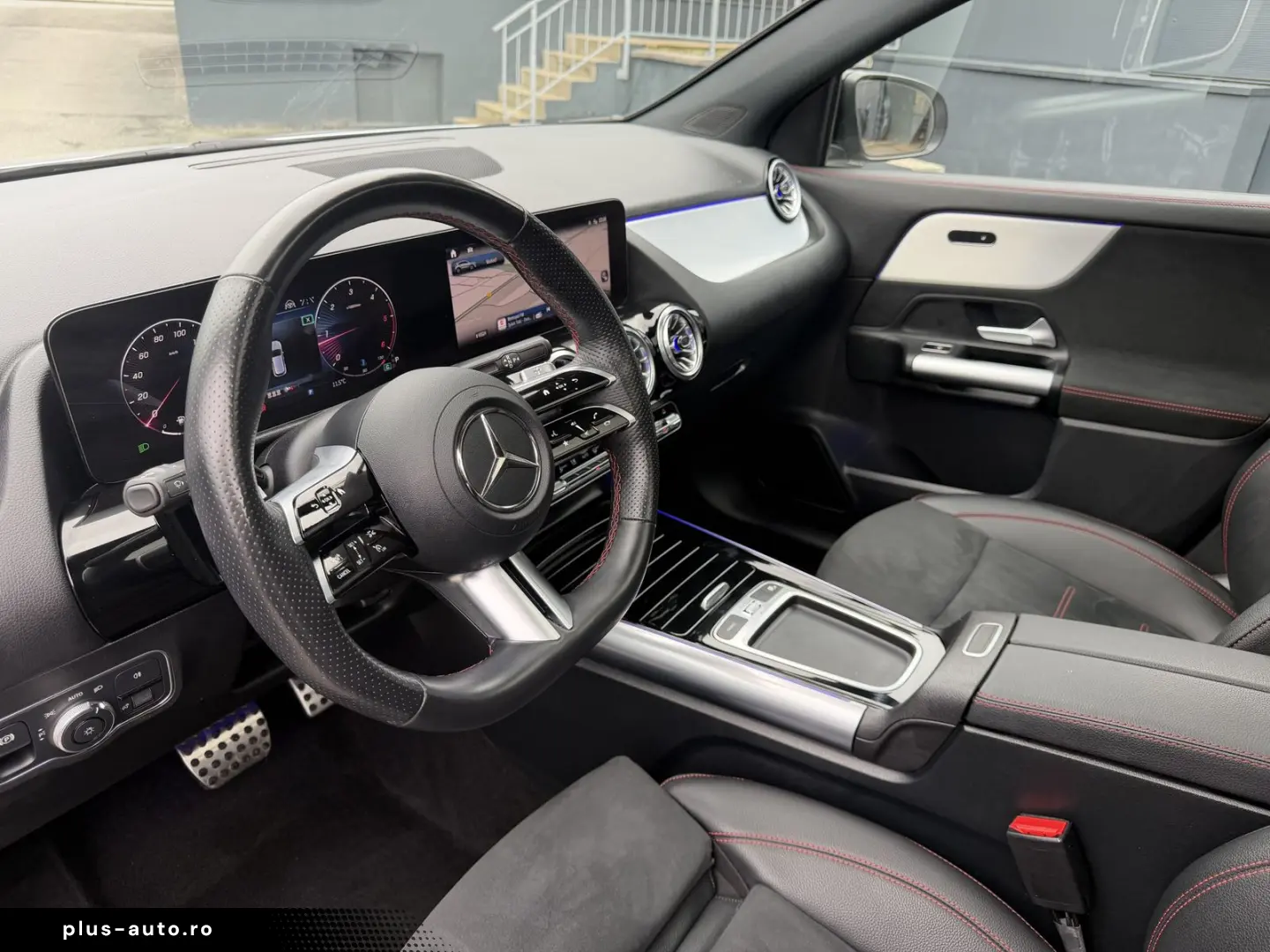 MERCEDES-BENZ GLA 220 d 4M 8G-DCT AMG Plus Pano