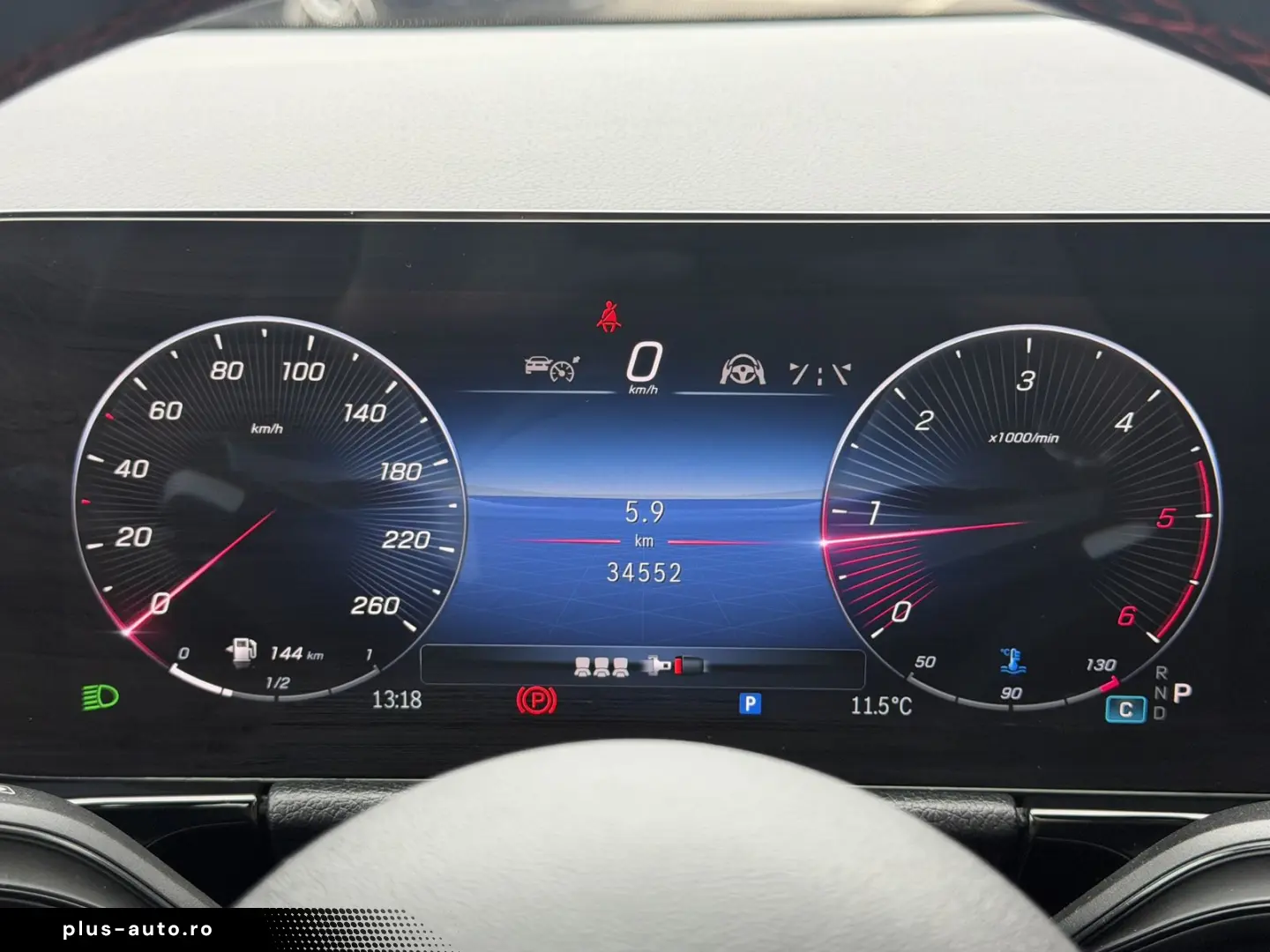 MERCEDES-BENZ GLA 220 d 4M 8G-DCT AMG Plus Pano