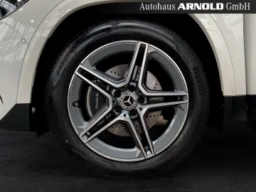 MERCEDES-BENZ GLA 220 4M AMG Night Winter-P. 360  Distr.