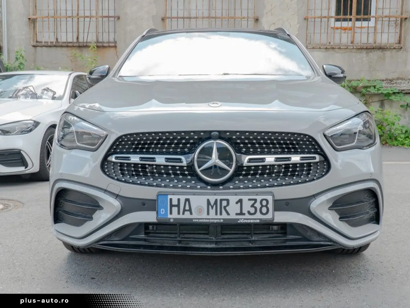 MERCEDES-BENZ GLA 250 4M AMG-Sport Pano Night Distr