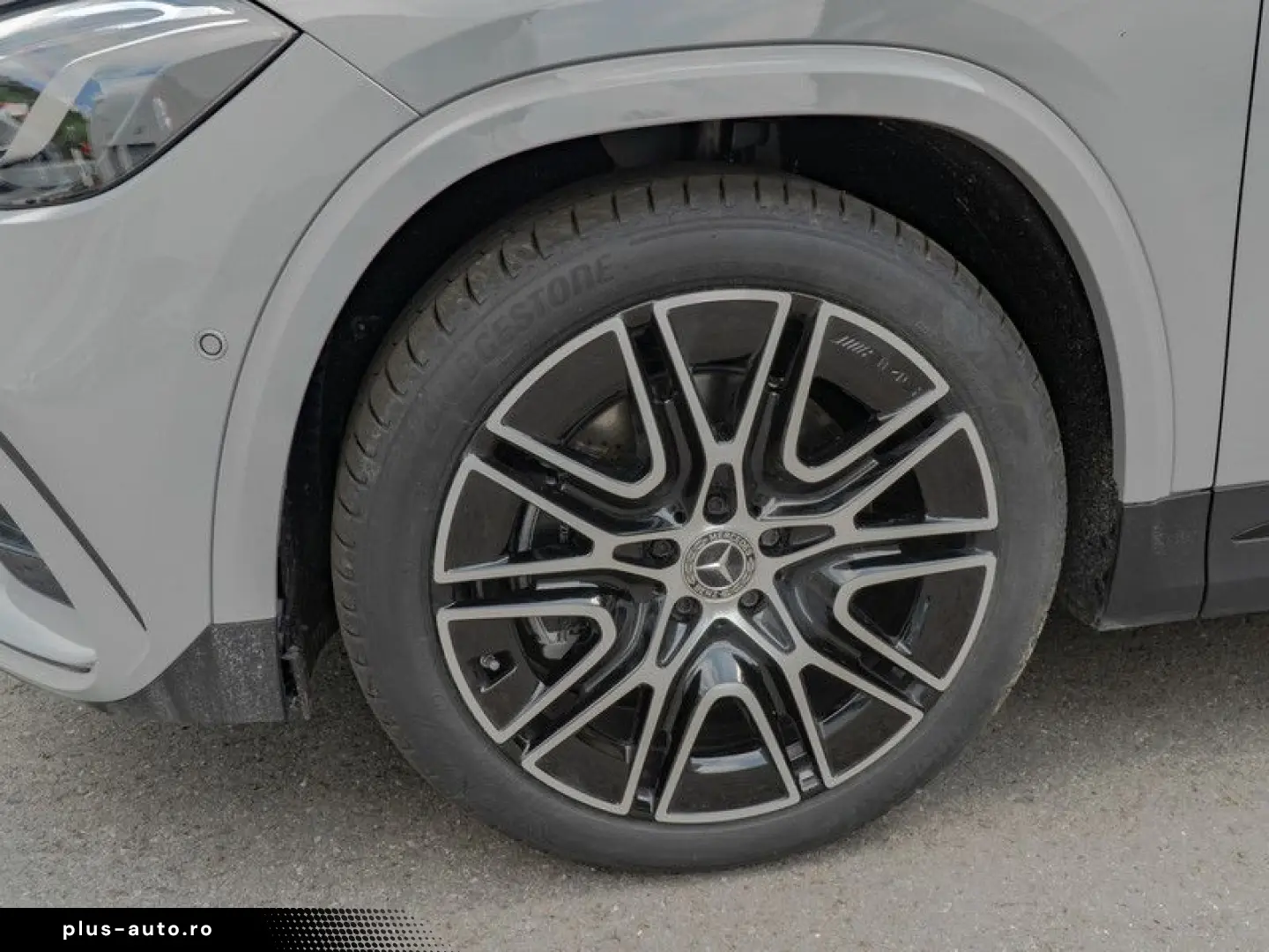 MERCEDES-BENZ GLA 250 4M AMG-Sport Pano Night Distr