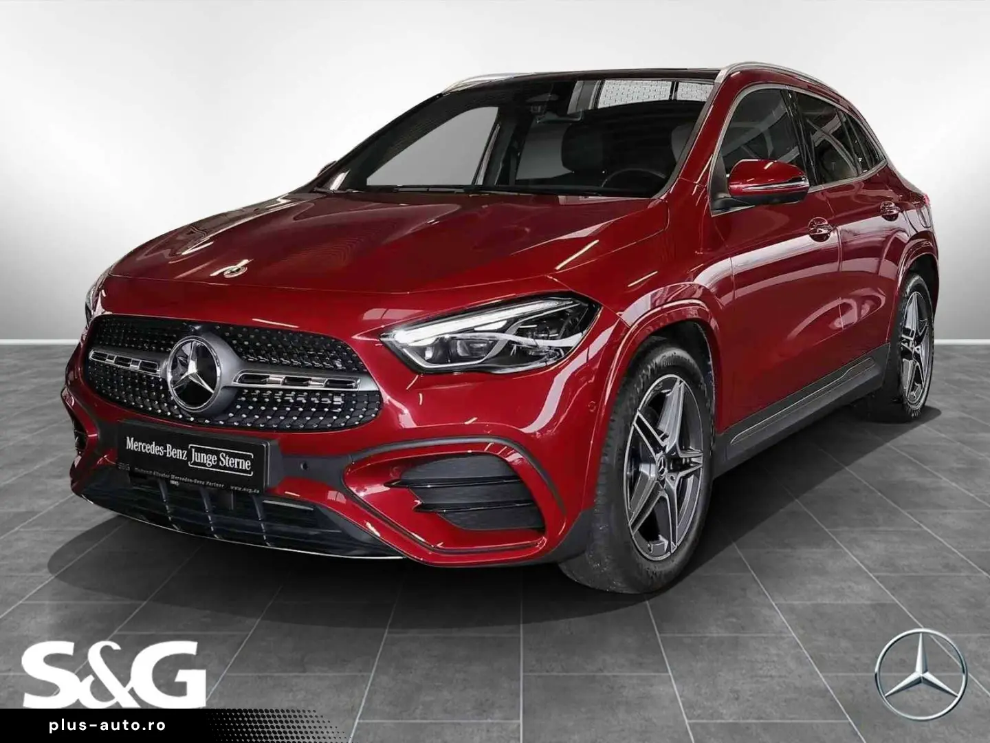 MERCEDES-BENZ GLA 220 4M AMG HEADUP PANO DISTRO 19
