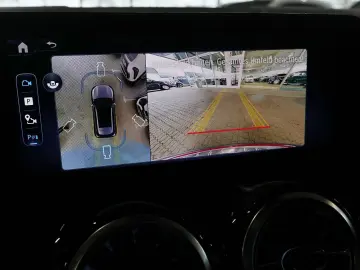 MERCEDES-BENZ GLA 220 4M AMG HEADUP PANO DISTRO 19