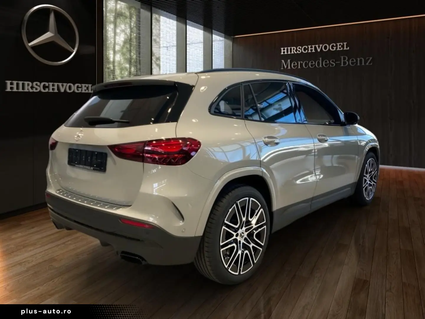 MERCEDES-BENZ GLA 220 4M AMG Night DISTRON MULTIBEAM