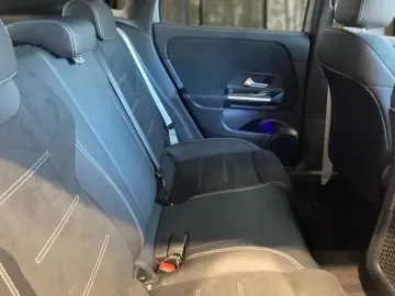 MERCEDES-BENZ GLA 220 4M AMG Night DISTRON MULTIBEAM