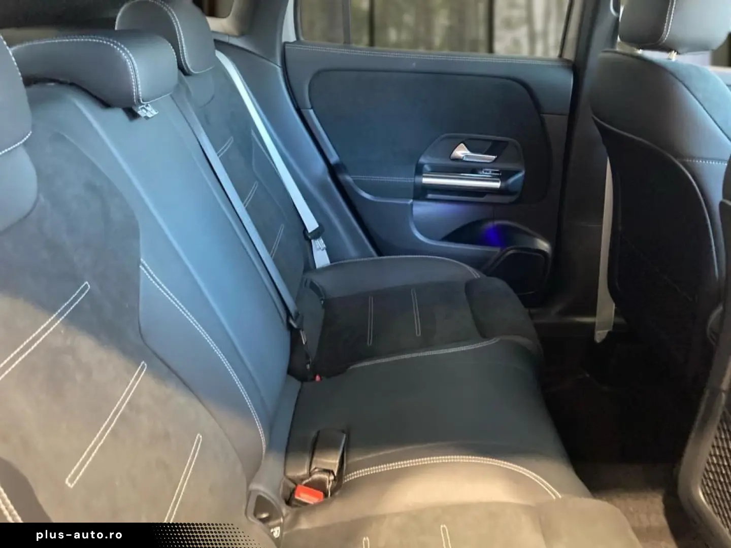 MERCEDES-BENZ GLA 220 4M AMG Night DISTRON MULTIBEAM