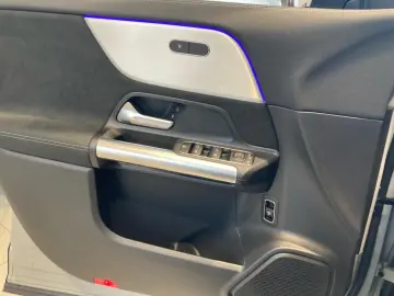 MERCEDES-BENZ GLA 220 4M AMG Night DISTRON MULTIBEAM