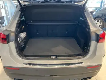 MERCEDES-BENZ GLA 220 4M AMG Night DISTRON MULTIBEAM